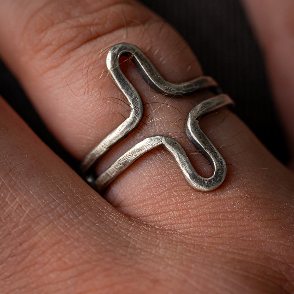 Cross silver ring