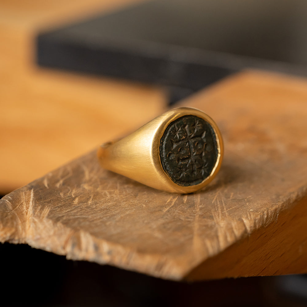 Signet ring one-of-one