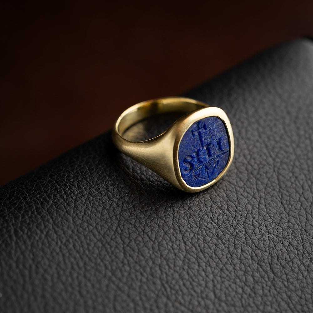 Signet ring one-of-one blue